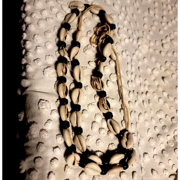 Cowrie Shell Necklace 20" long heavy beachcomber spring double single VINTAGE - Picture 1 of 6